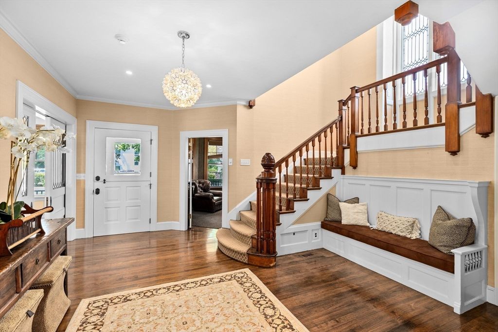 Chandelier, Interior, Recessed Lighting, Wood Texture Flooring