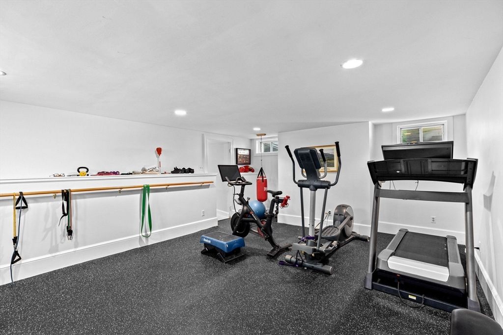 Fitness Equipment, Interior, Recessed Lighting