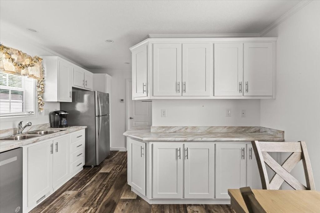 Interior, Kitchen, Recessed Lighting, Wood Texture Flooring