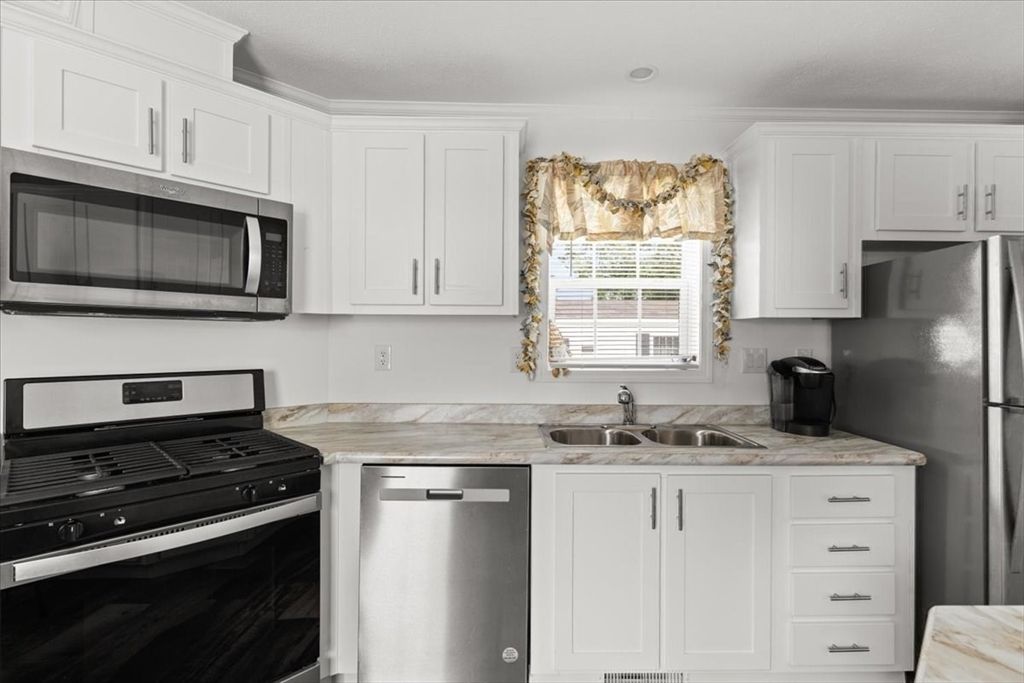 Interior, Kitchen, Stainless Steel Appliances