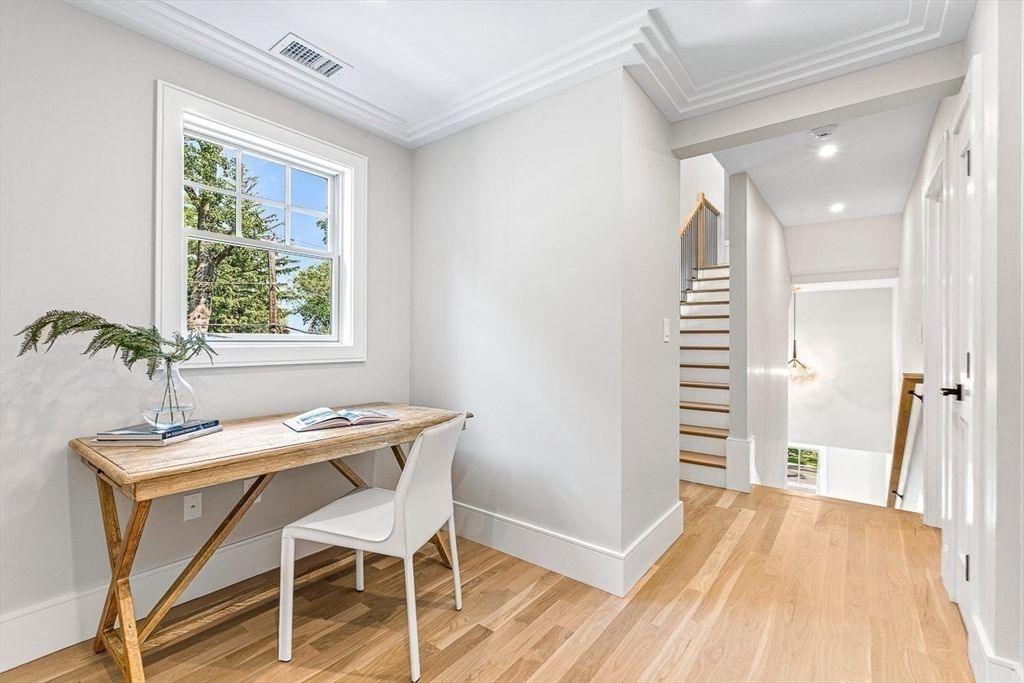 Home Office, Interior, Recessed Lighting, Wood Texture Flooring