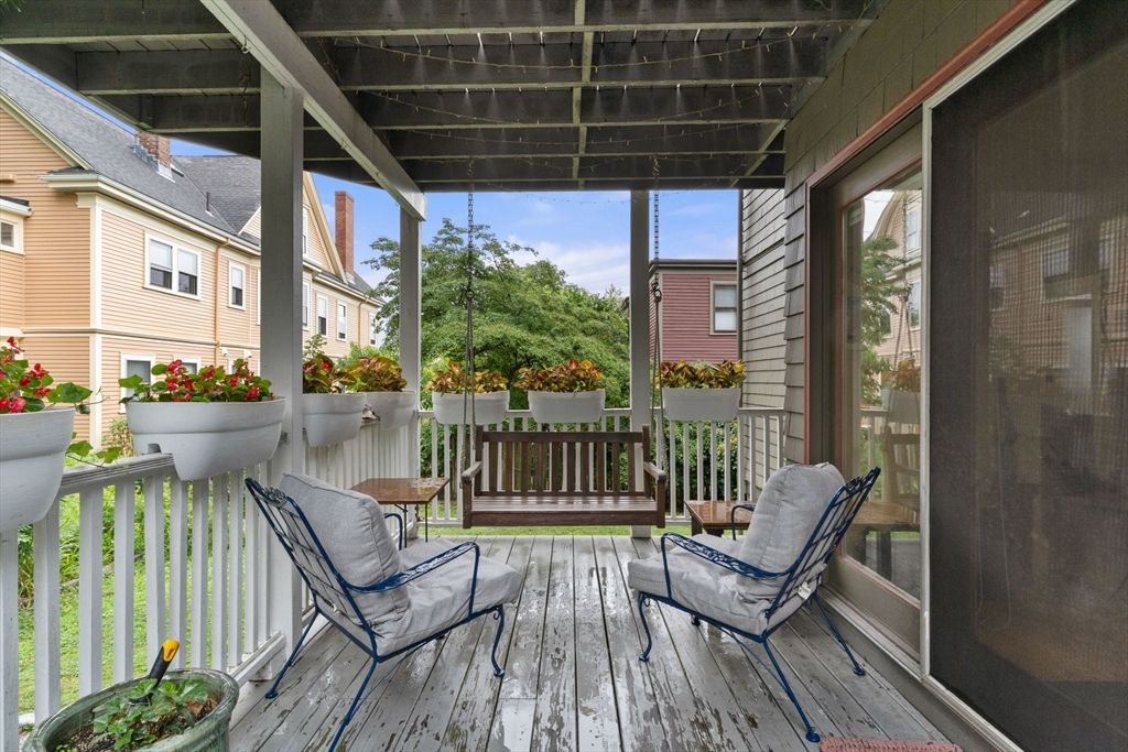 Exterior, Wood Texture Flooring