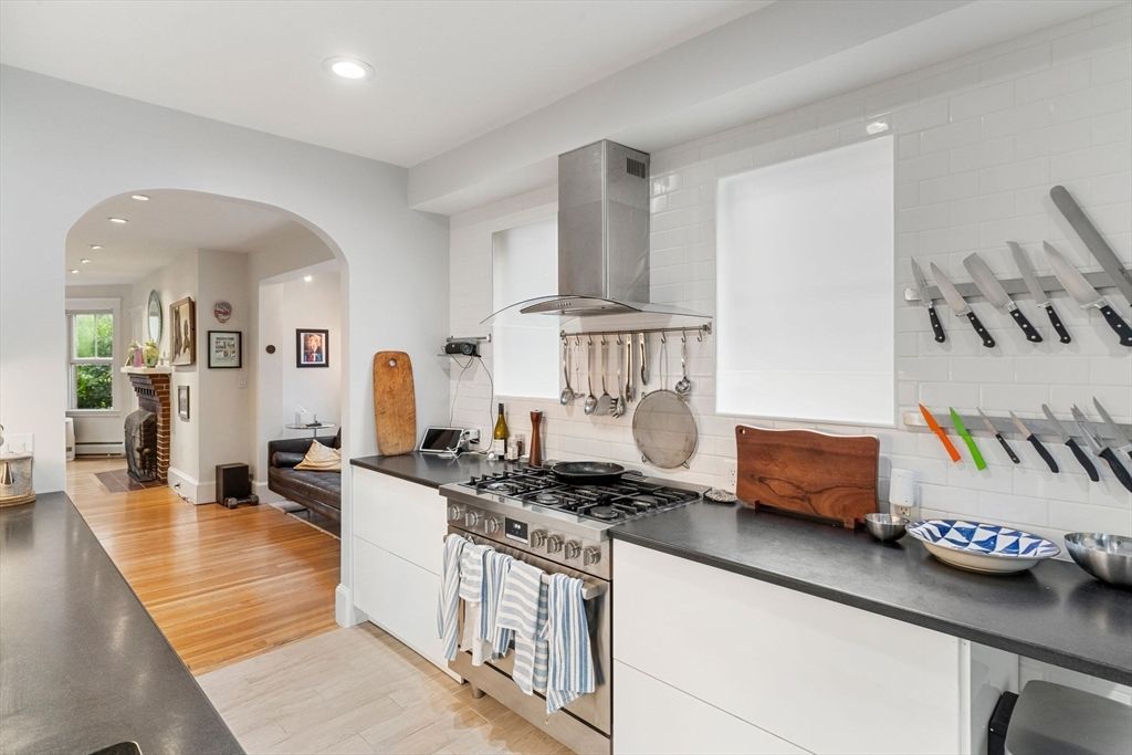 Interior, Kitchen, Recessed Lighting, Wood Texture Flooring