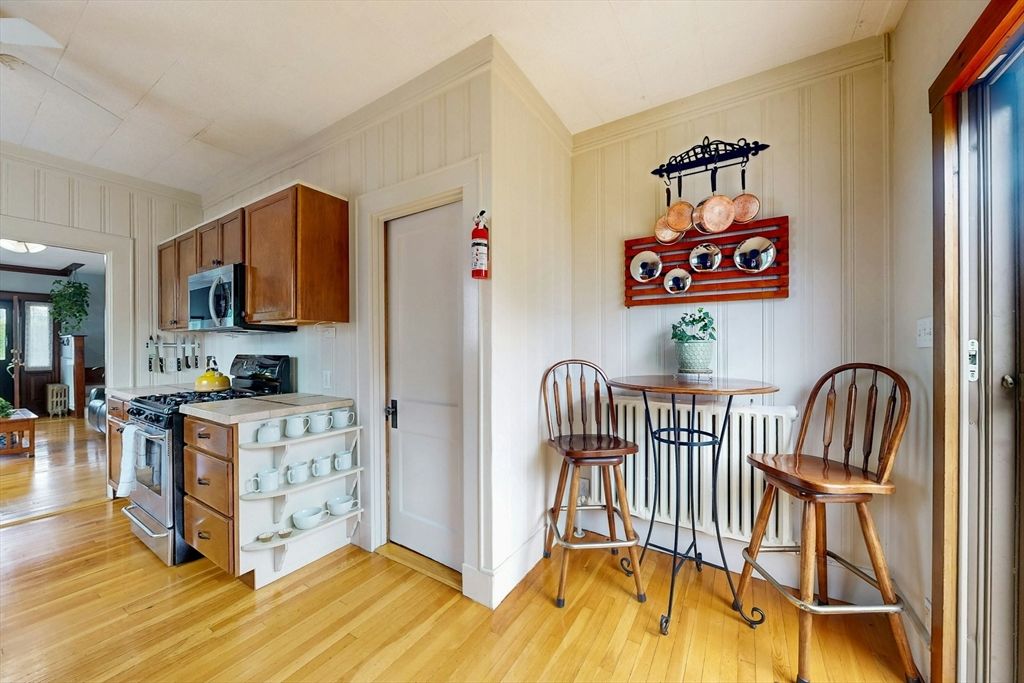 Interior, Kitchen, Wood Texture Flooring