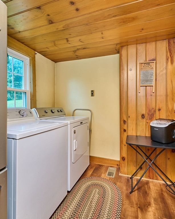 Interior, Washer, Wooden Ceilings, Wood Texture Flooring, Wooden Walls