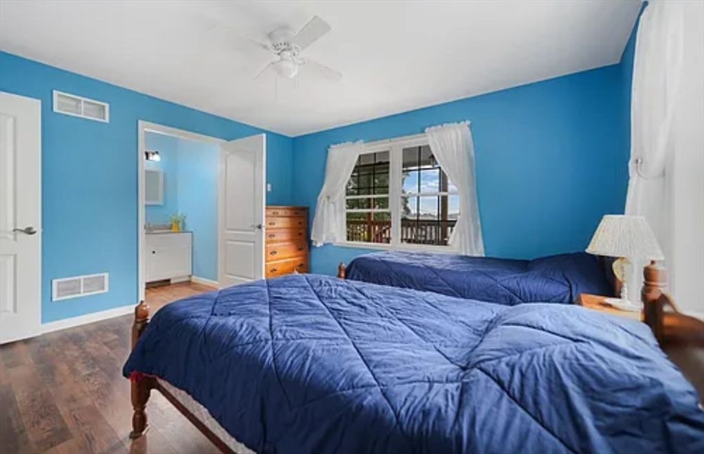Bedroom, Interior, Wood Texture Flooring