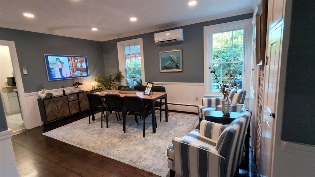Dining room, Interior, Recessed Lighting, Wood Texture Flooring