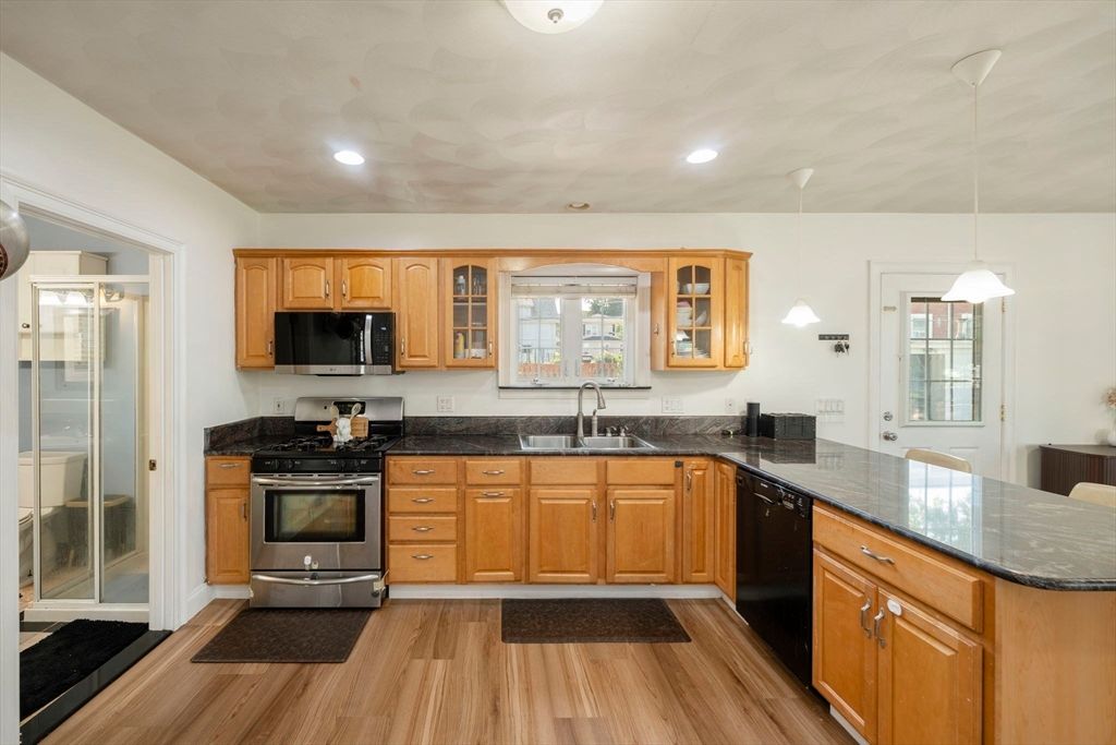 Interior, Kitchen, Pendant Lights, Recessed Lighting, Wood Texture Flooring
