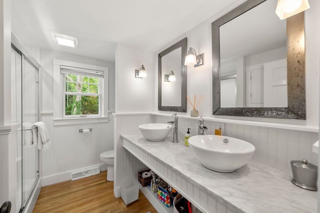 Bathroom, Dual Sink Vanities, Interior, Wood Texture Flooring