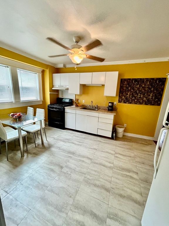 Dining room, Interior, Kitchen