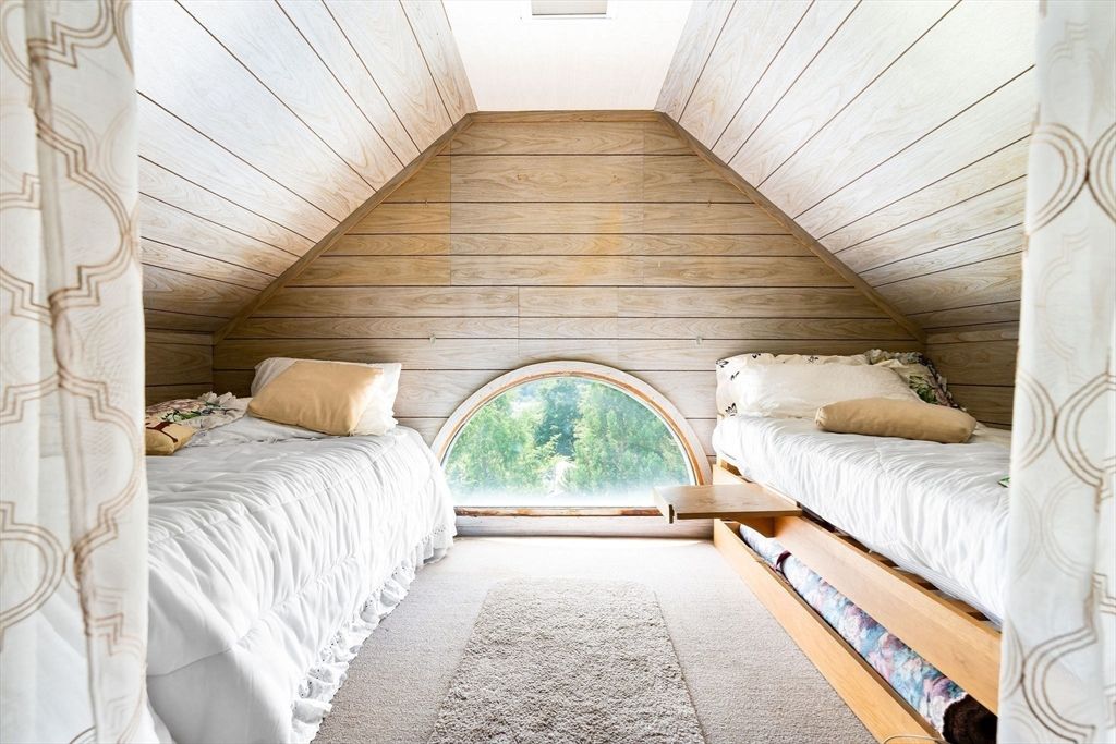 Bedroom, Interior, Wooden Walls