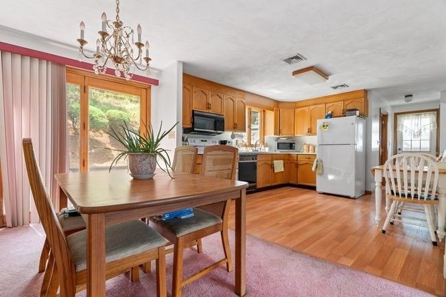Chandelier, Dining room, Interior, Kitchen, Wood Texture Flooring