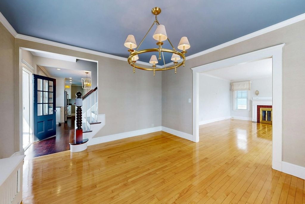 Chandelier, Empty room, Interior, Pendant Lights, Recessed Lighting, Wood Texture Flooring