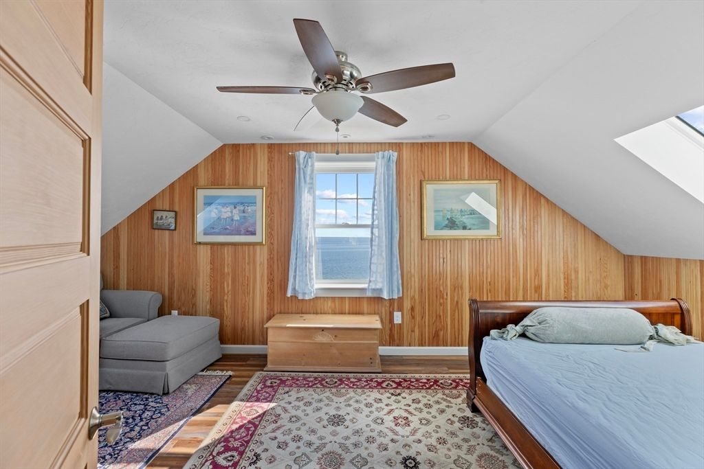 Bedroom, Interior, Water, Wood Texture Flooring, Wooden Walls