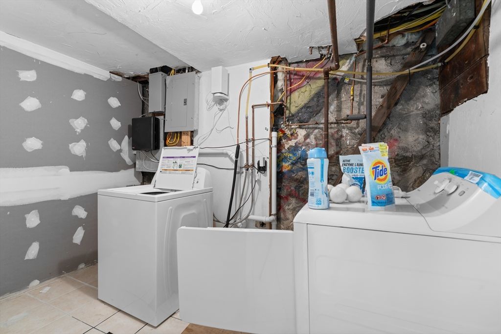 Interior, Washer