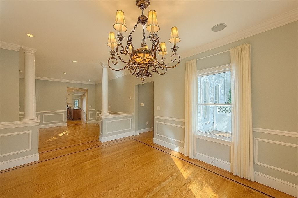 Chandelier, Interior, Recessed Lighting, Wood Texture Flooring