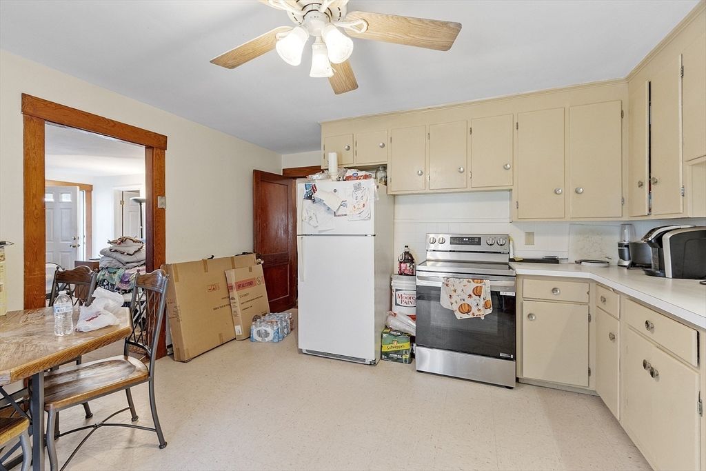 Interior, Kitchen, Stainless Steel Appliances