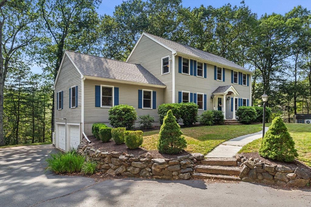 Attached, Exterior, Facade, Georgian