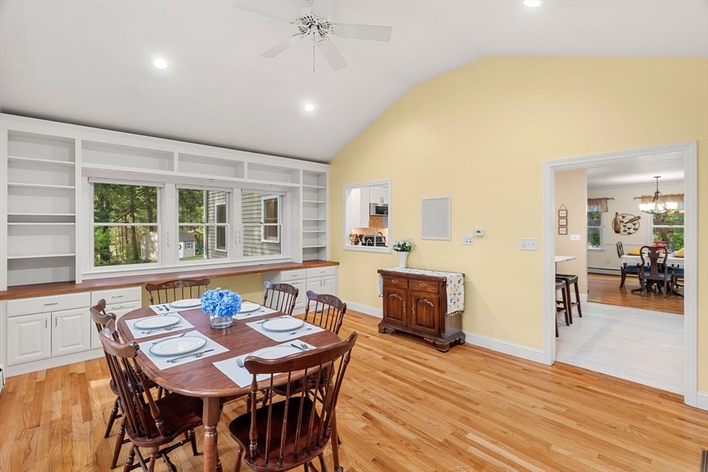 Chandelier, Dining room, Interior, Recessed Lighting, Wood Texture Flooring