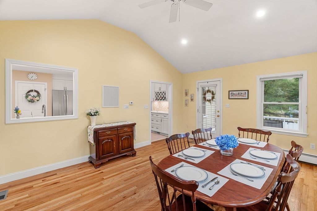 Dining room, Interior, Recessed Lighting, Wood Texture Flooring