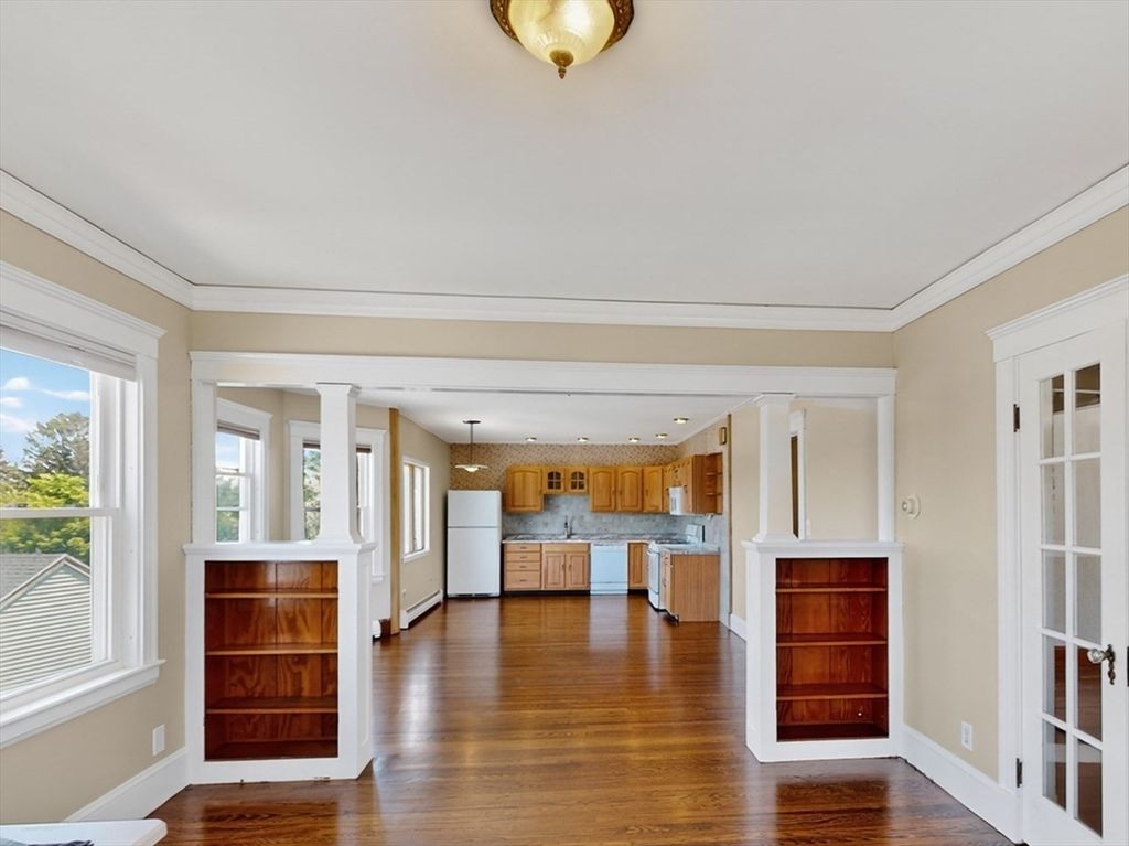 Interior, Kitchen, Pendant Lights, Wood Texture Flooring