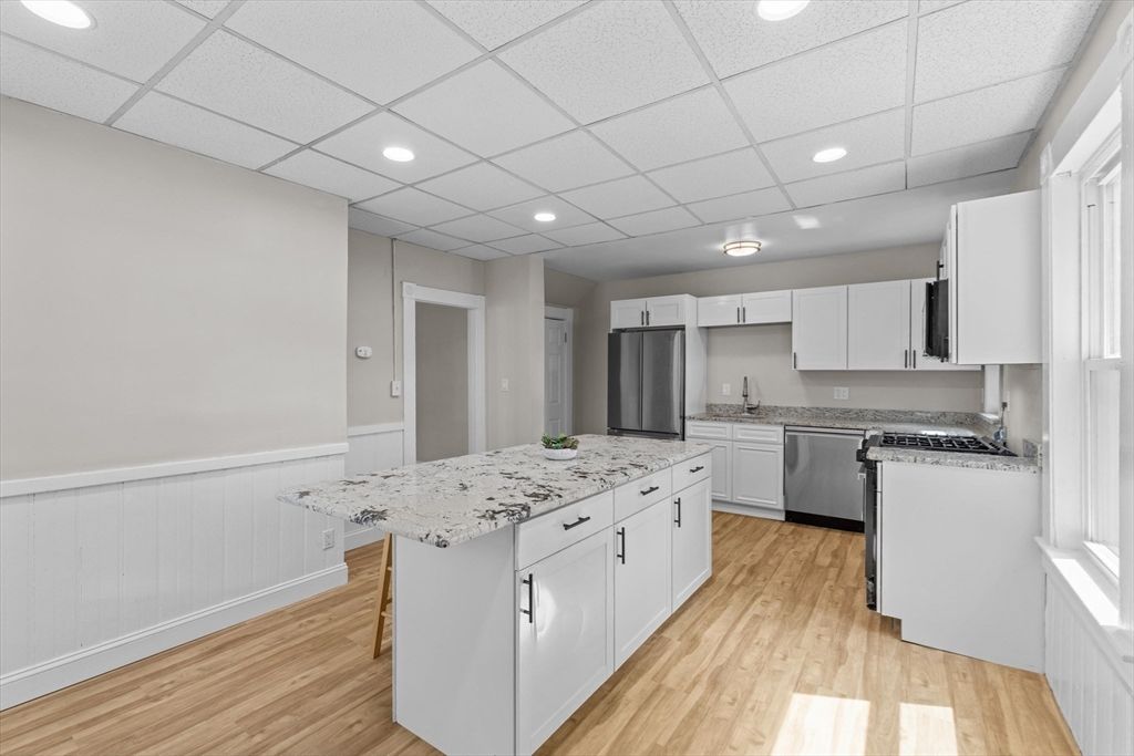 Interior, Kitchen, Recessed Lighting, Wood Texture Flooring
