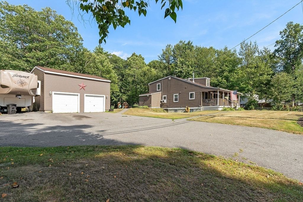 Backyard, Detached Garage, Exterior