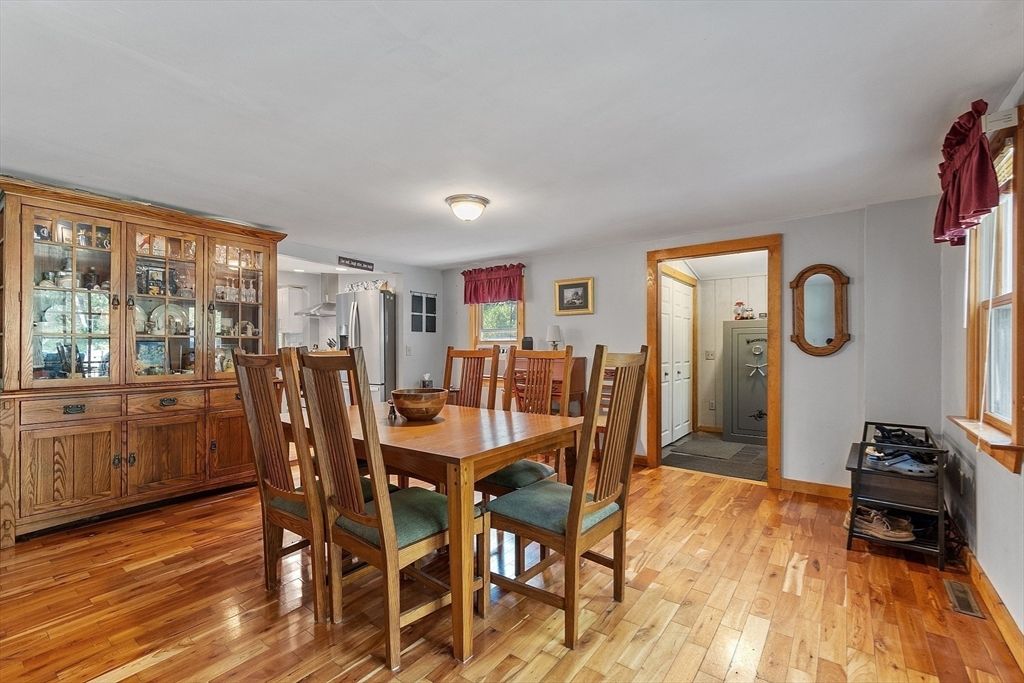 Dining room, Interior, Wood Texture Flooring