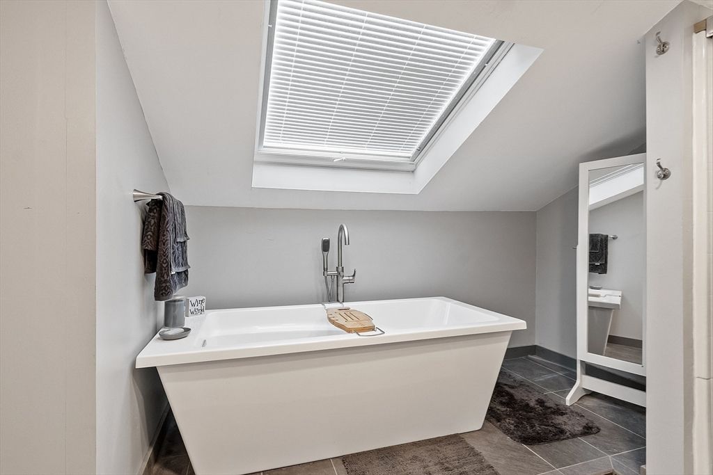Bathroom, Free Standing Baths, Interior