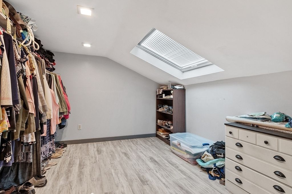 Interior, Recessed Lighting, Walk-in Closets, Wood Texture Flooring