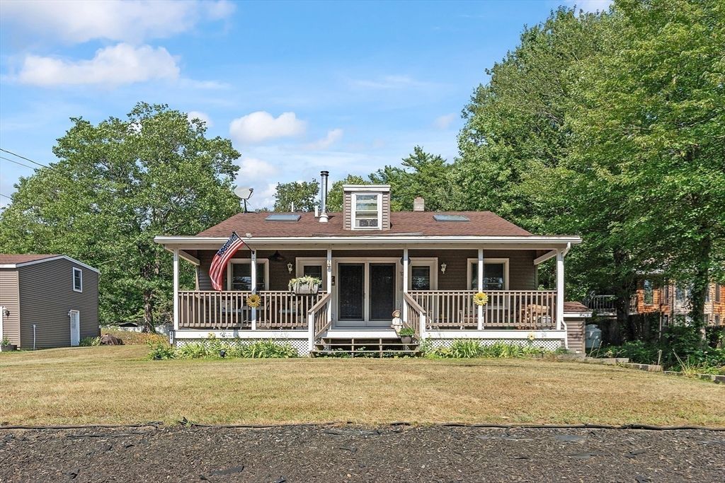 Backyard, Exterior, Facade, Log Home