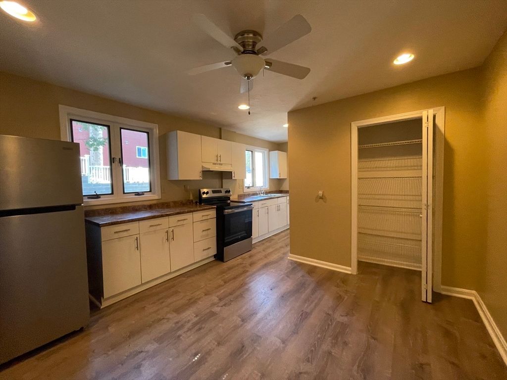 Interior, Kitchen, Recessed Lighting, Wood Texture Flooring