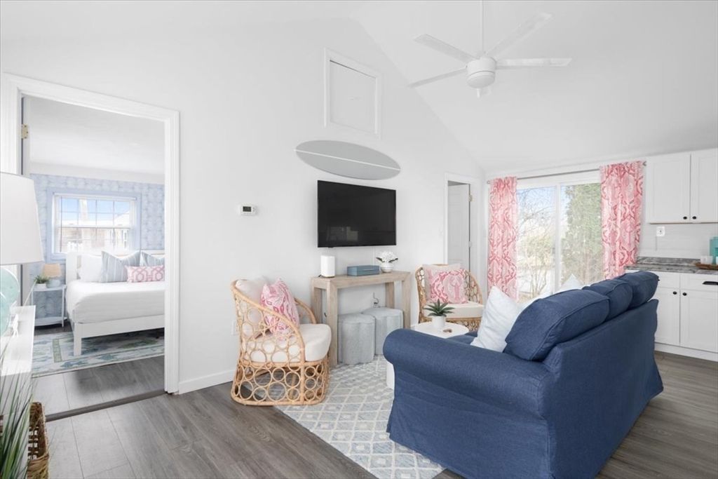 Bedroom, Interior, Living room, Wood Texture Flooring