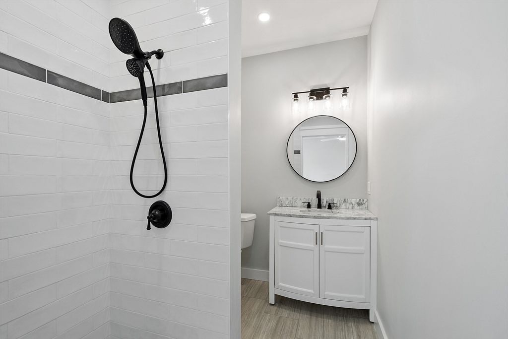 Bathroom, Interior, Recessed Lighting, Wood Texture Flooring