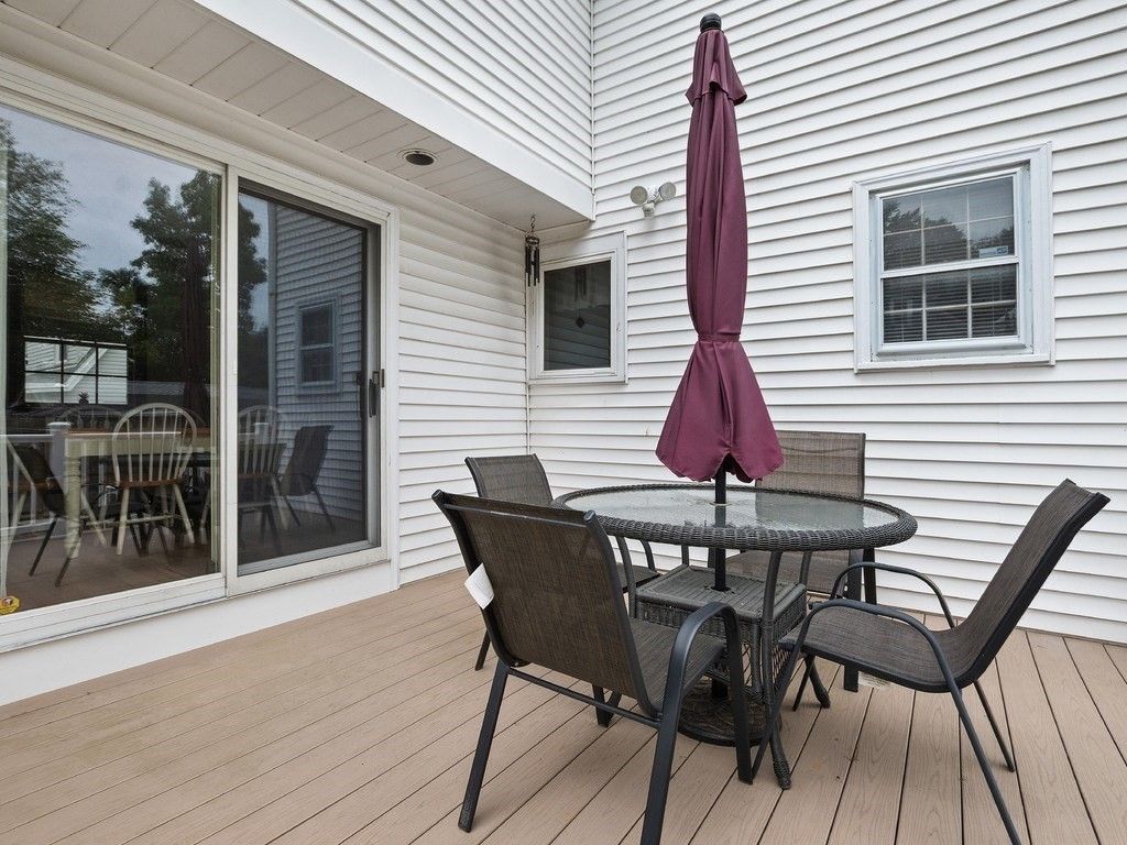 Dining room, Exterior