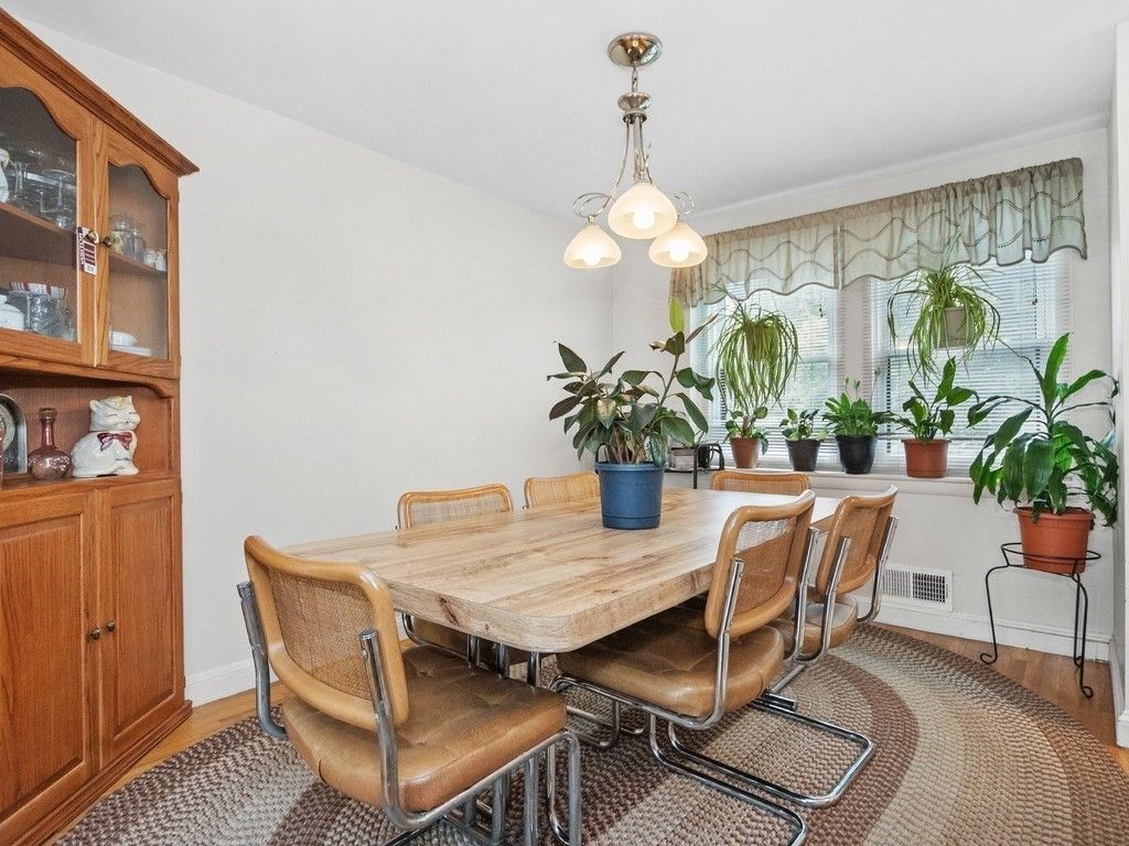 Dining room, Interior, Pendant Lights
