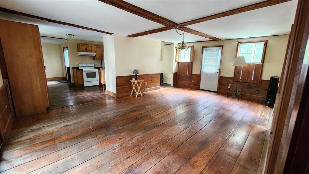 Empty room, Interior, Kitchen, Wooden Beams, Wood Texture Flooring