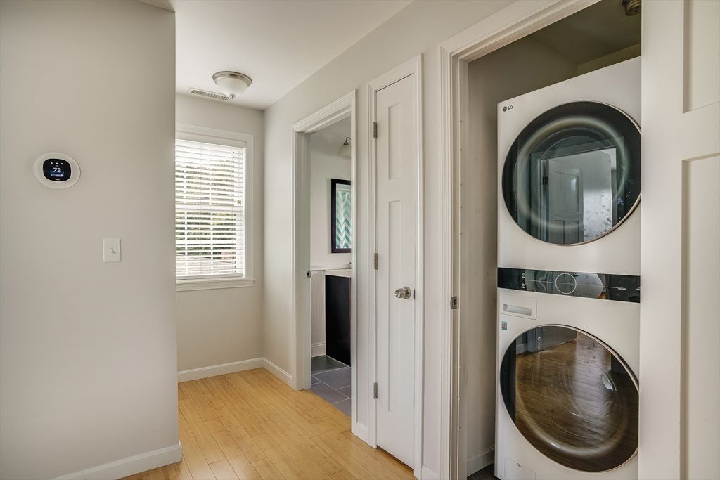 Interior, Utility Closets, Washer, Wood Texture Flooring