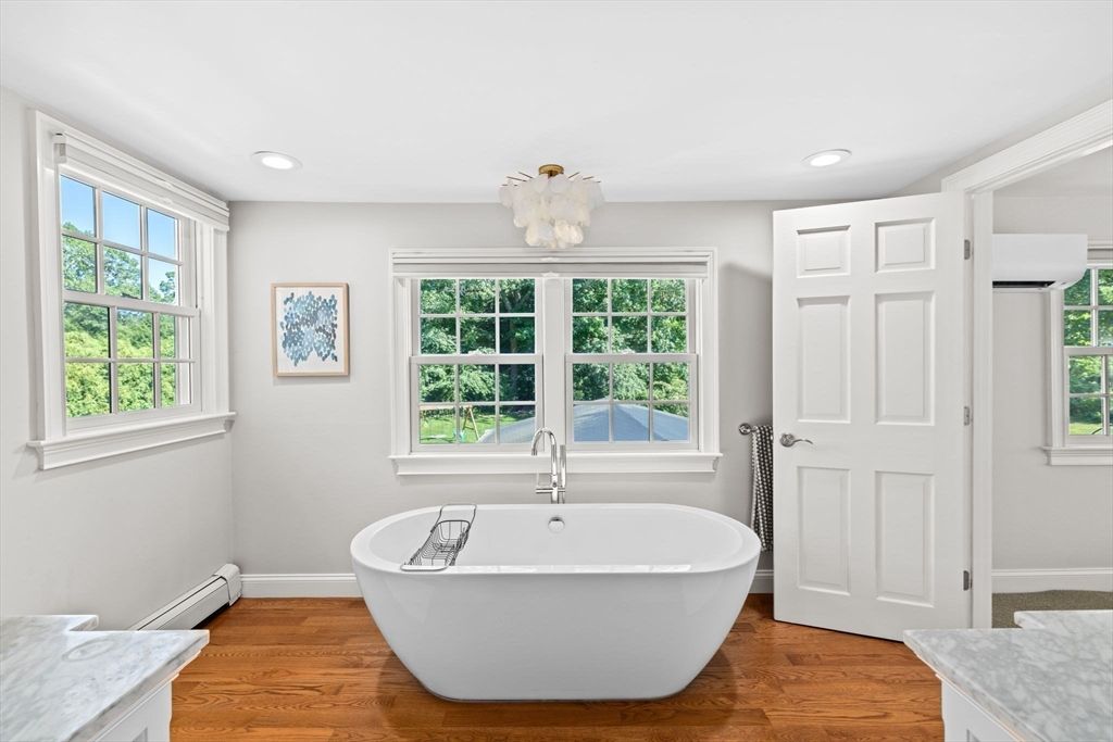 Bathroom, Free Standing Baths, Interior, Recessed Lighting, Wood Texture Flooring