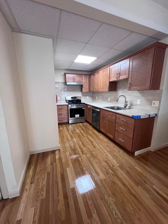 Interior, Kitchen, Stainless Steel Appliances, Wood Texture Flooring