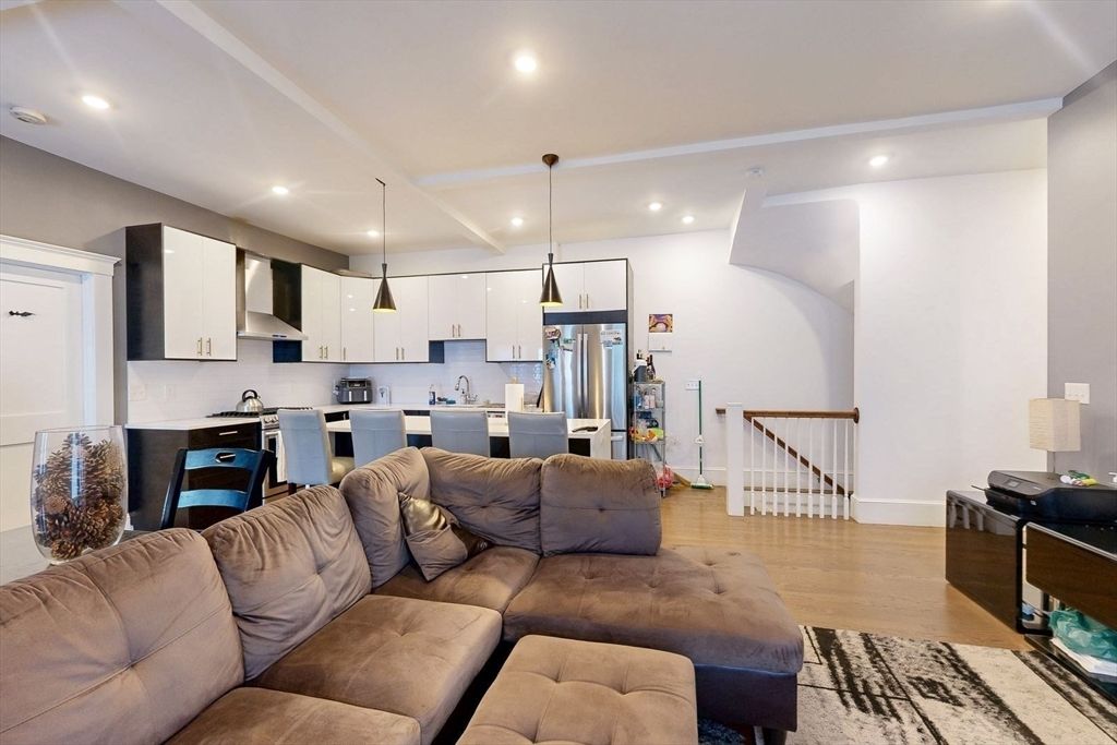 Interior, Kitchen, Living room, Pendant Lights, Recessed Lighting, Stainless Steel Appliances, Wood Texture Flooring