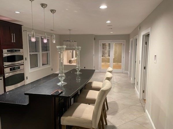 Chandelier, Dining room, Interior, Kitchen, Pendant Lights, Recessed Lighting, Stainless Steel Appliances
