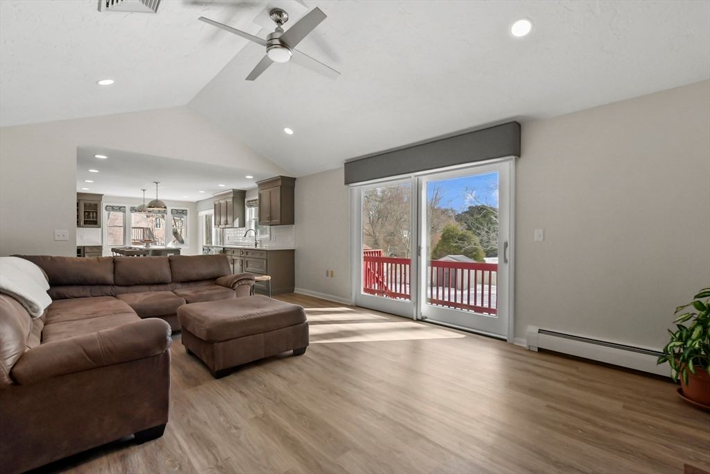 Interior, Kitchen, Living room, Pendant Lights, Recessed Lighting, Wood Texture Flooring