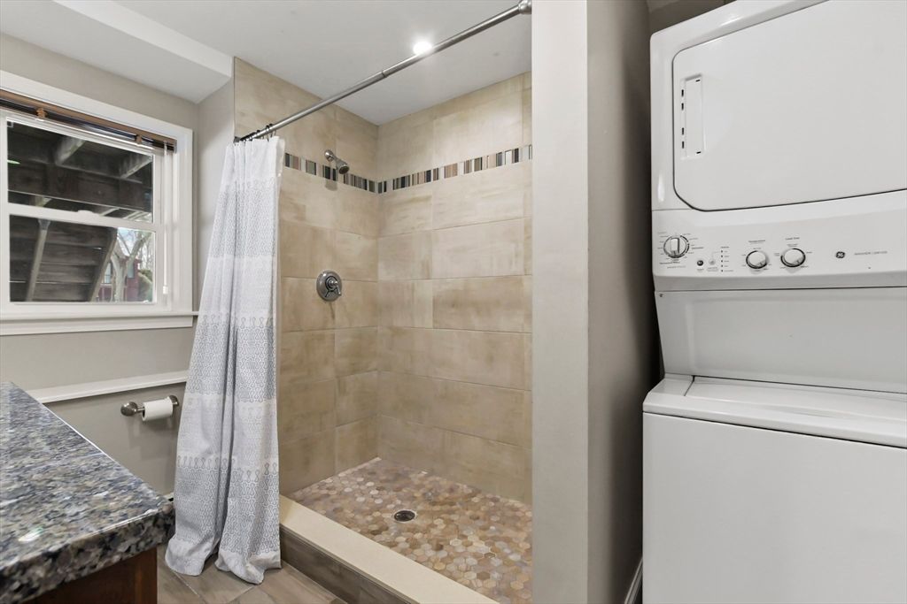 Bathroom, Interior, Recessed Lighting, Utility Closets, Washer