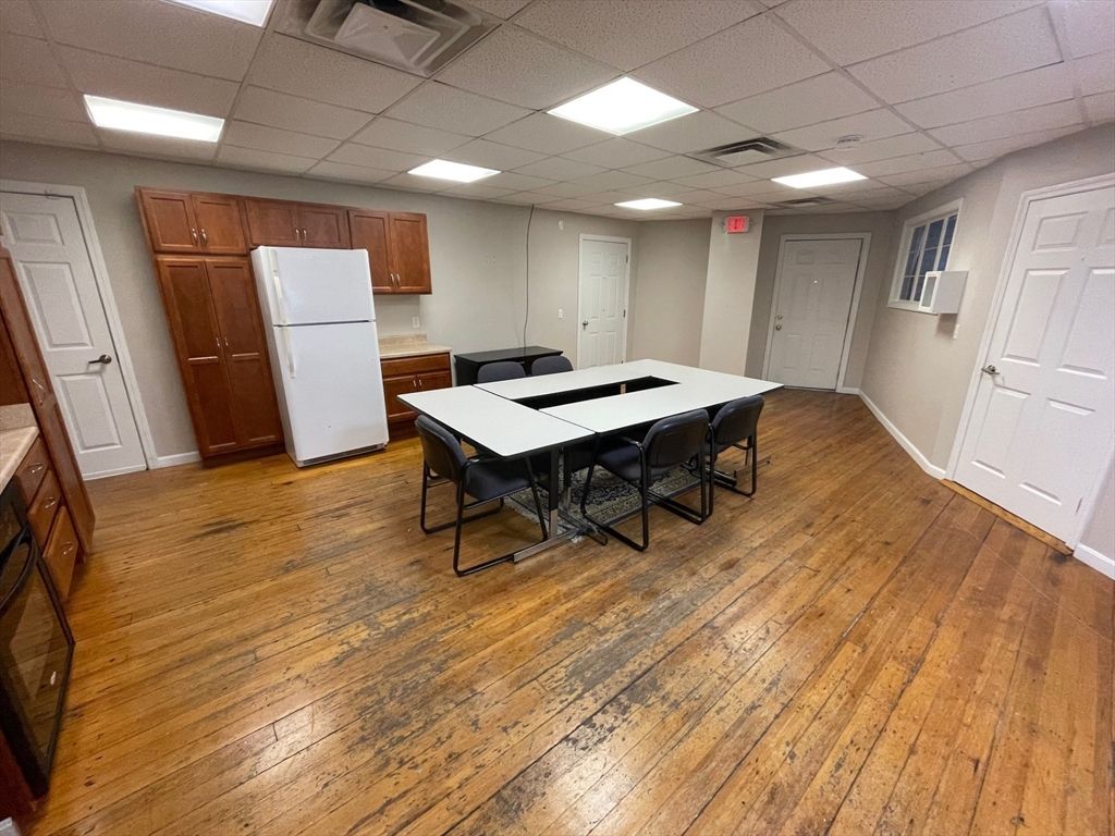 Dining room, Interior, Recessed Lighting, Wood Texture Flooring