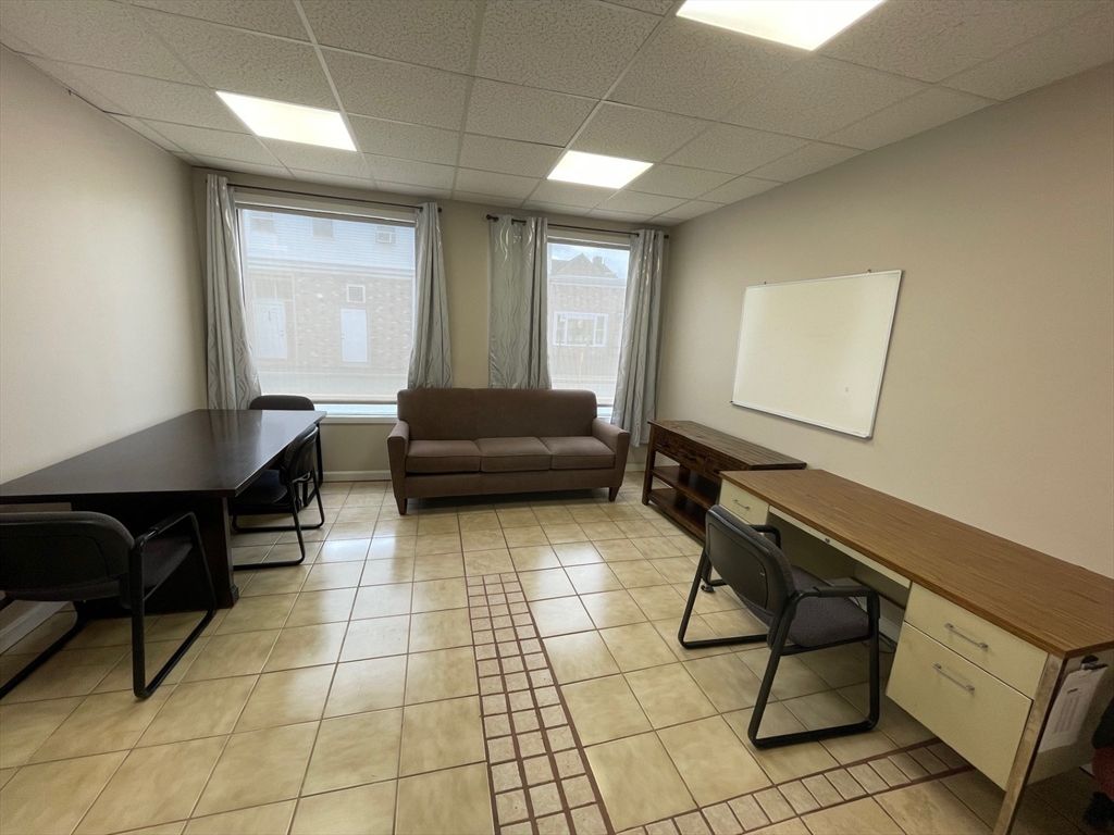 Dining room, Interior, Recessed Lighting