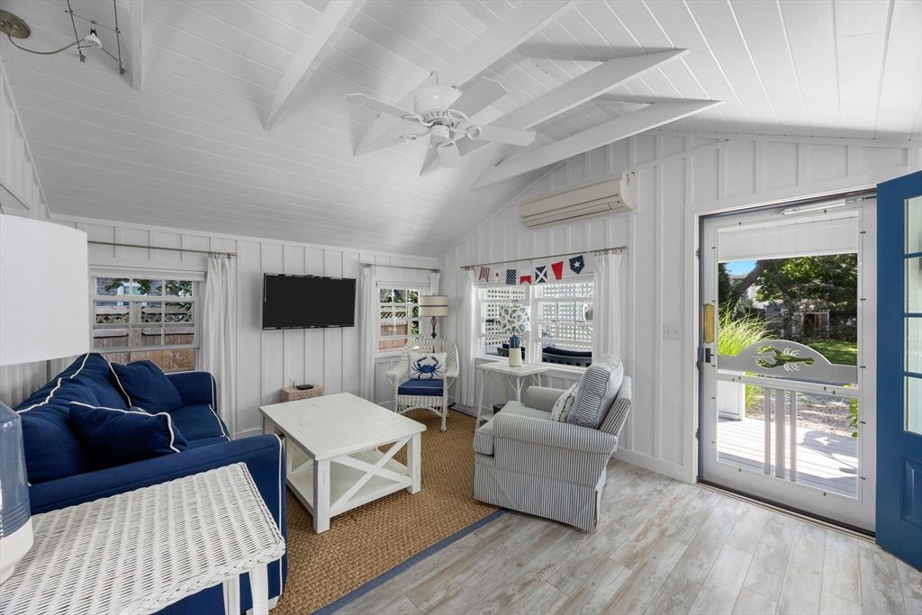 Bedroom, Interior, Living room, Wood Texture Flooring