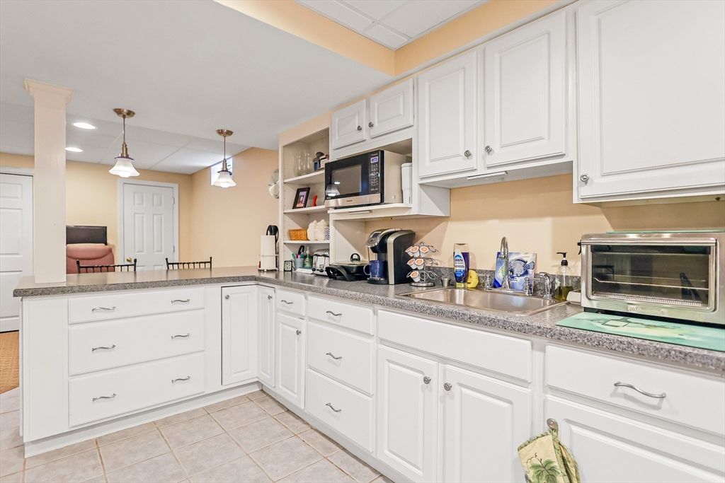 Interior, Kitchen, Pendant Lights, Recessed Lighting