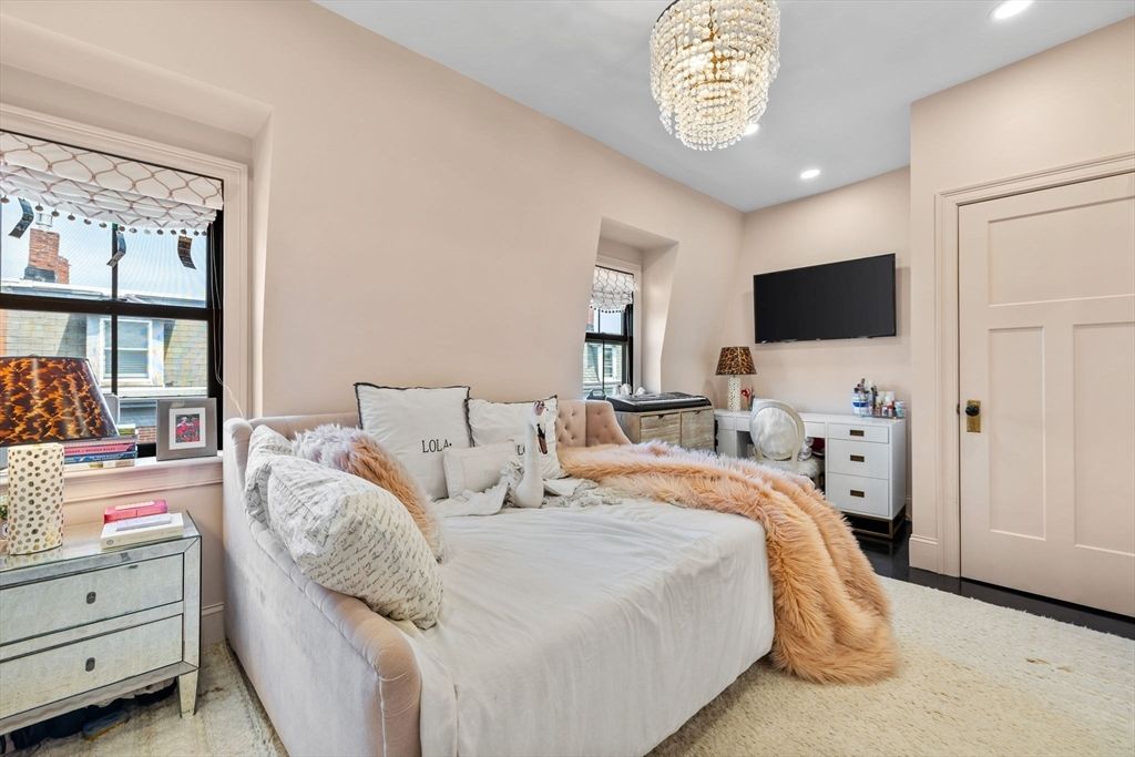 Bedroom, Chandelier, Interior, Recessed Lighting