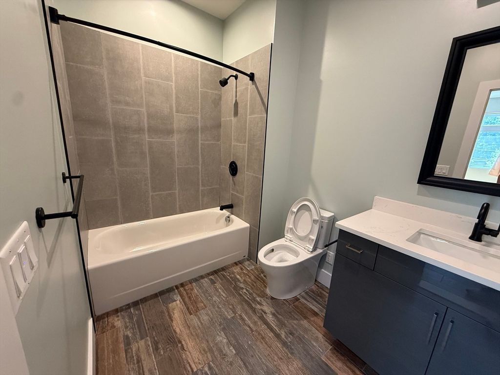 Bathroom, Interior, Wood Texture Flooring